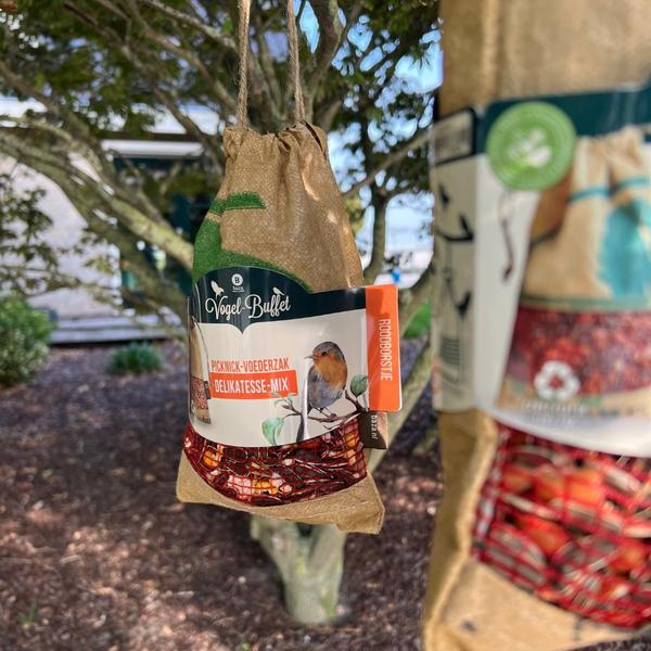 Vogelbuffet - Vogelfutter Picknickmischung 4er Set - 4x 300 gr / Bird-Buffet - Bird Food Picnic-Mix